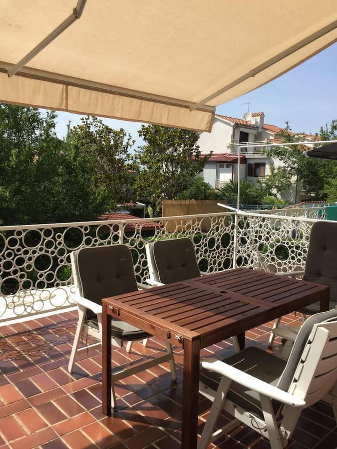 Domic ,Two Bedrooms Whit Large Terrace Нівице Екстер'єр фото